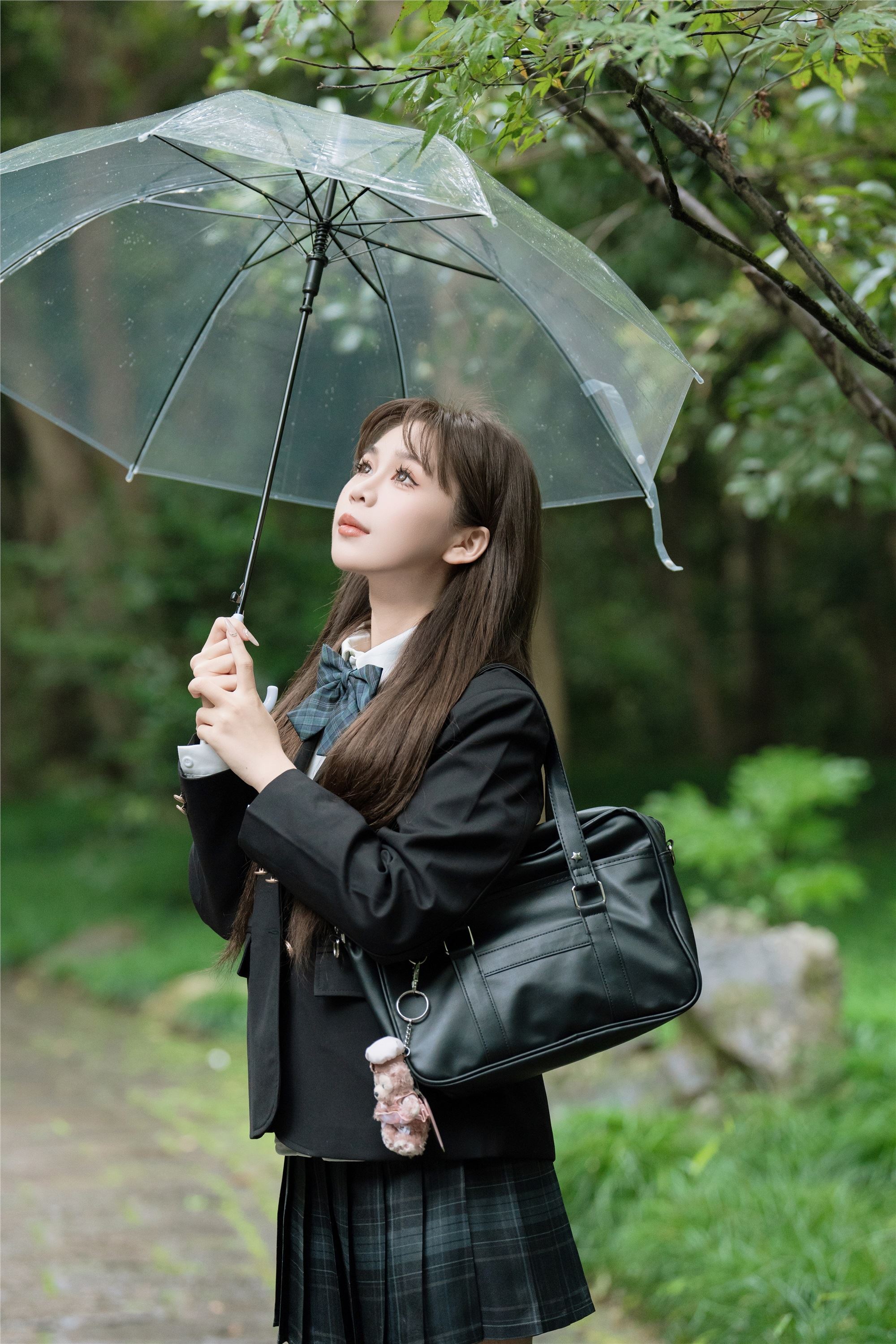 YITUYU艺图语 2025.01.05 深色jk 泡芙小方